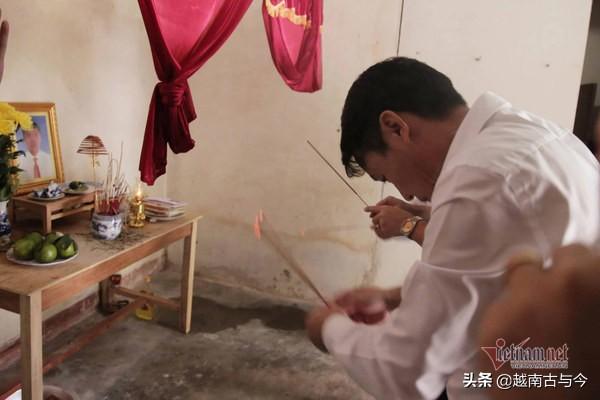 越南地方政府表示协助遇难者家属将遇难偷渡客带回国上香祭拜
