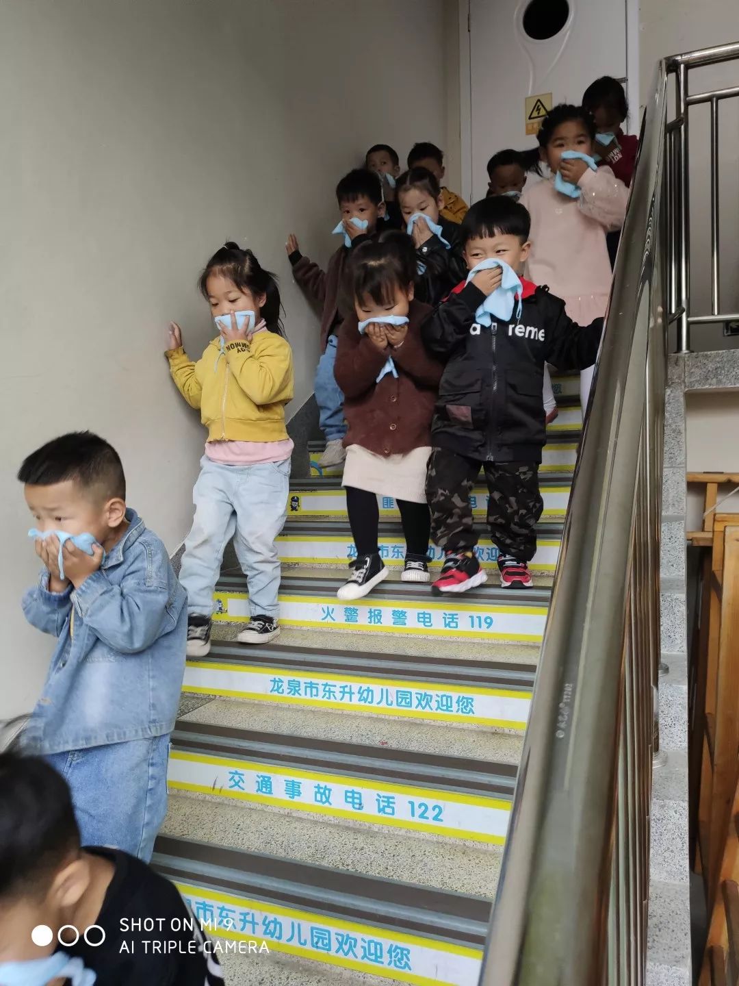 【东升幼儿园】紧急消防疏散演练--防患于未“燃”，我们在行动！