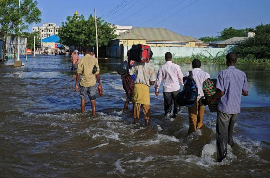 索马里洪灾肆虐超27万人流离失所