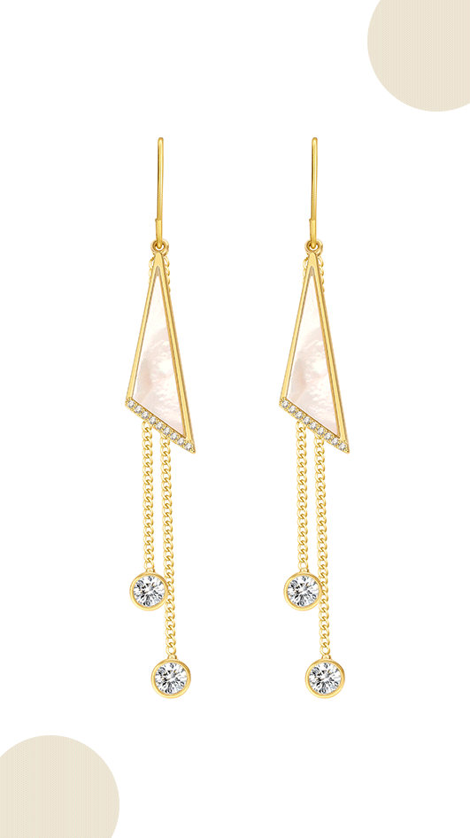 日照市东港区秦楼街道烟台路176号 新店地址: 华润万象汇lg127号 萱