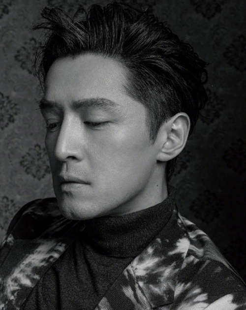 胡歌个性图集,成熟坚毅,尽显高级感