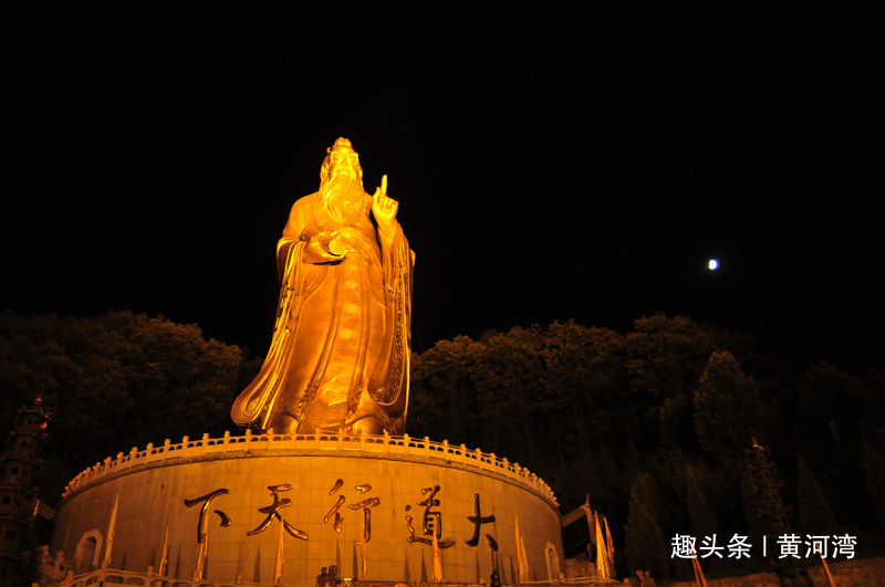 河南老君山老子铜像世界最高用铜360吨
