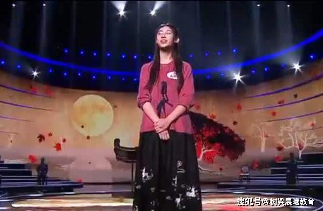 清华大学2019年新生军训后，终于再见学霸武亦姝，她获得了3等奖