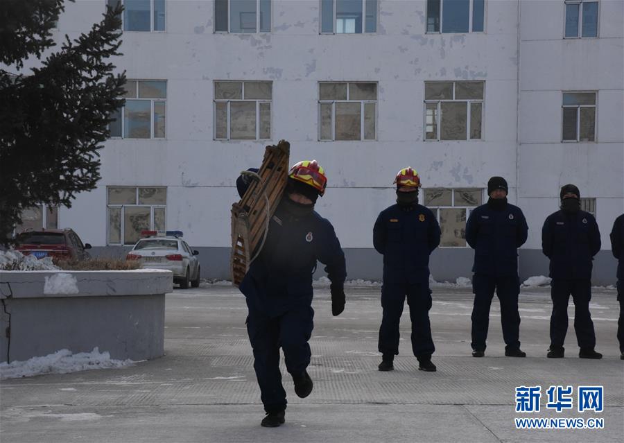 皑皑白雪中的一抹“火焰蓝”——走近中国最北消防员