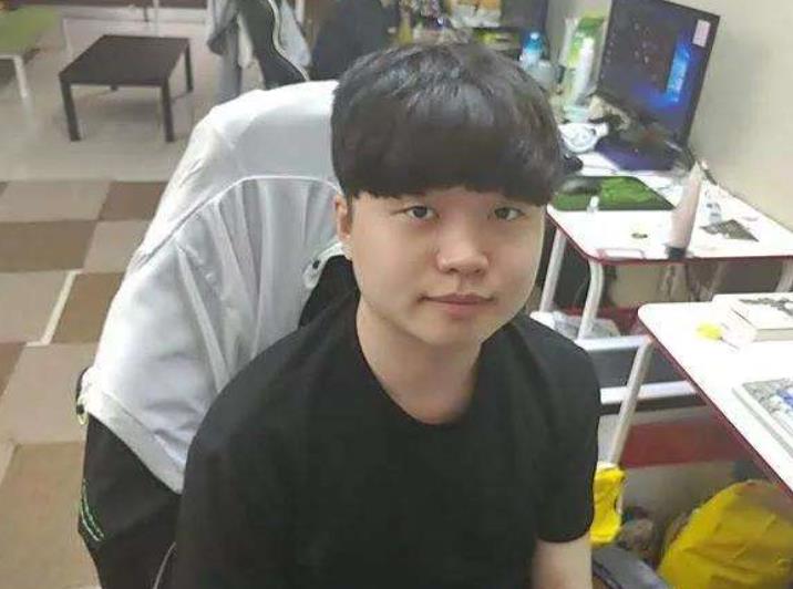 S9惨败让LCK转会局面混乱?冠军战队选手在合