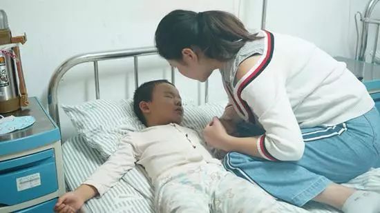 「河南圈」一3岁男童被同学称怪物，不敢去厕所，只因患了这病......