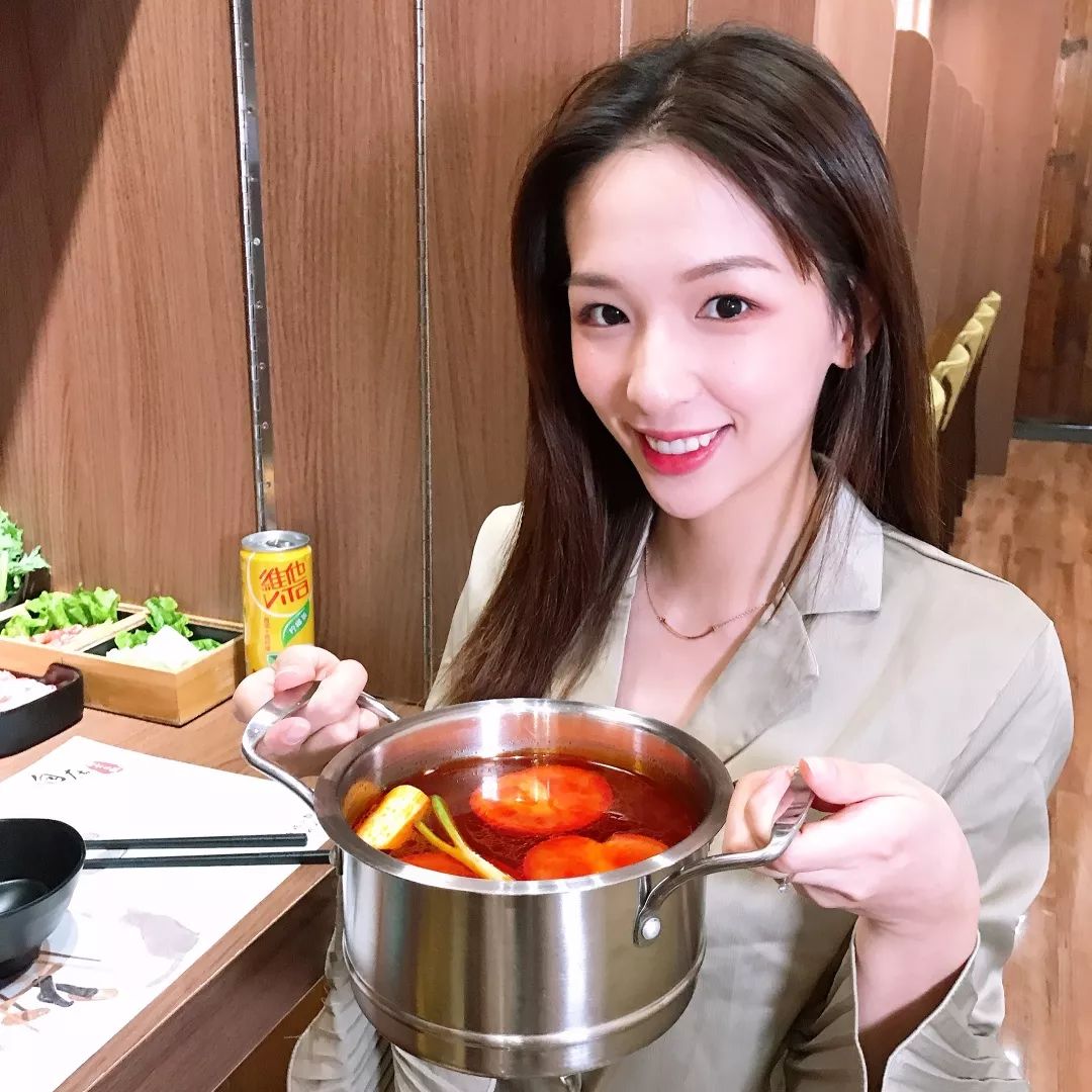 老总们吃快餐_吃快餐图片真实照片(2)