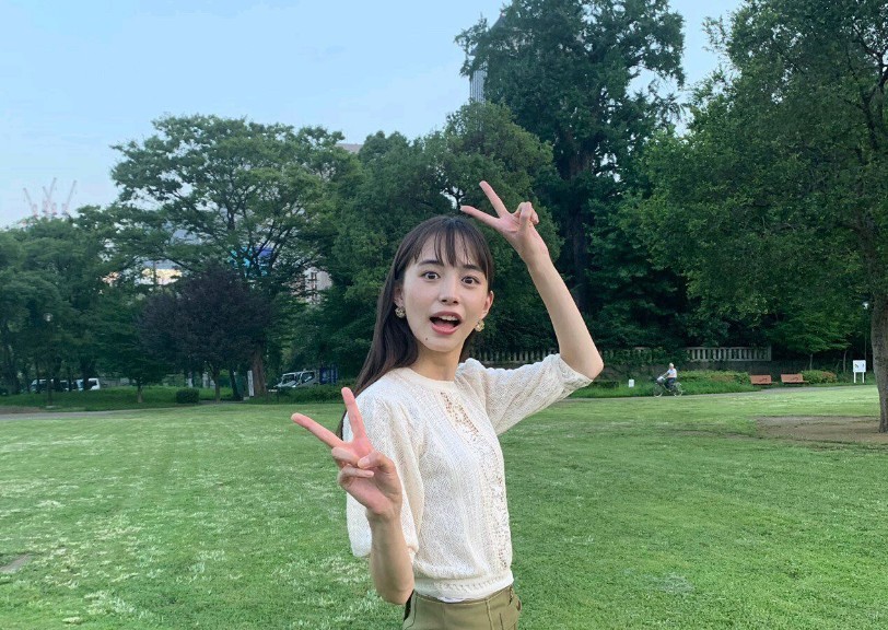 假面骑士01颜值最高的一部特摄剧女主伊兹的颜值让人眼馋