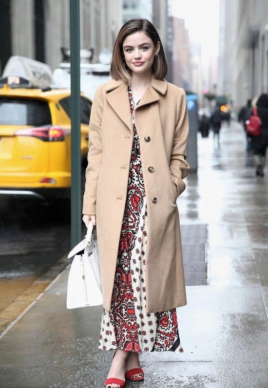 鸽斯帝琳为你更新一波冬季大衣穿搭，好看又有气质，时髦又大方(图3)