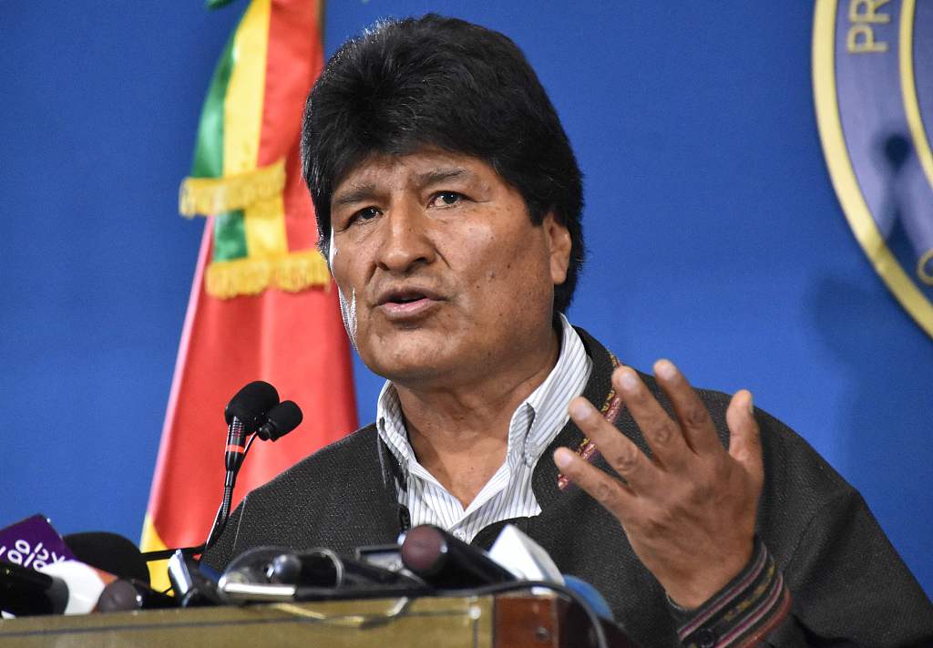 玻利维亚总统刚下台，工作、庇护都到了