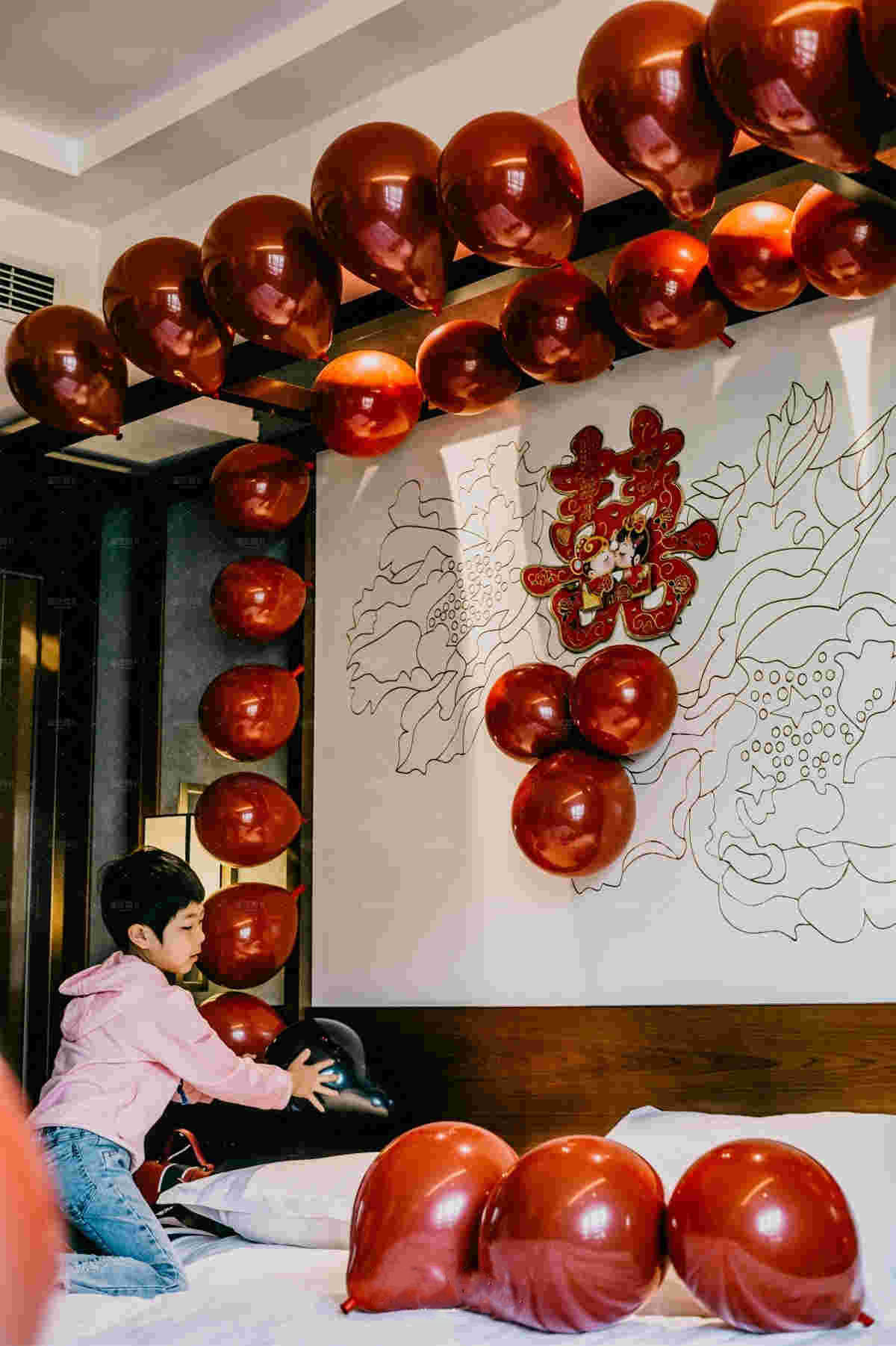 80%的新人都做错了!婚纱照在家里不能这么挂