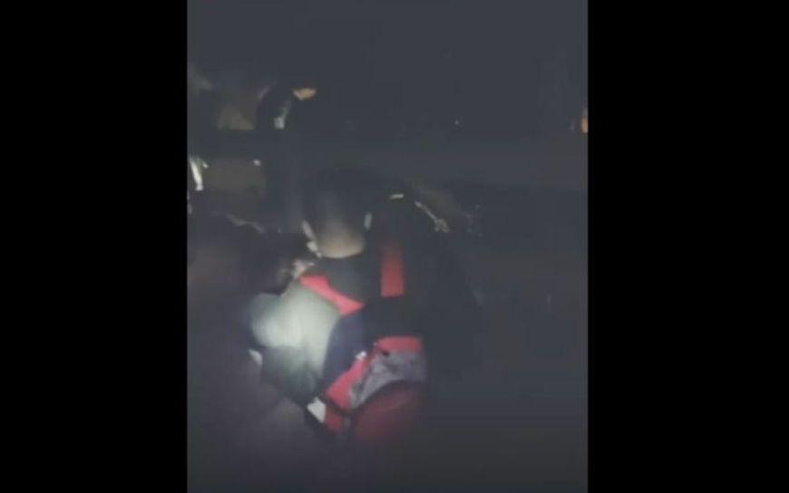 黄山玉屏索道因设备故障暂停运行，滞留游客连