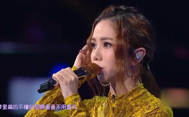 谢娜汪涵妆容翻车、肖战扛住芒果台化妆！霉霉