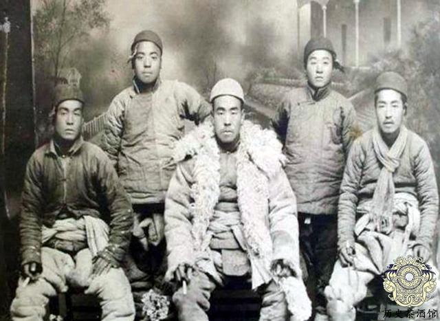 近代悍匪真容:女匪驼龙,巨匪刘黑七