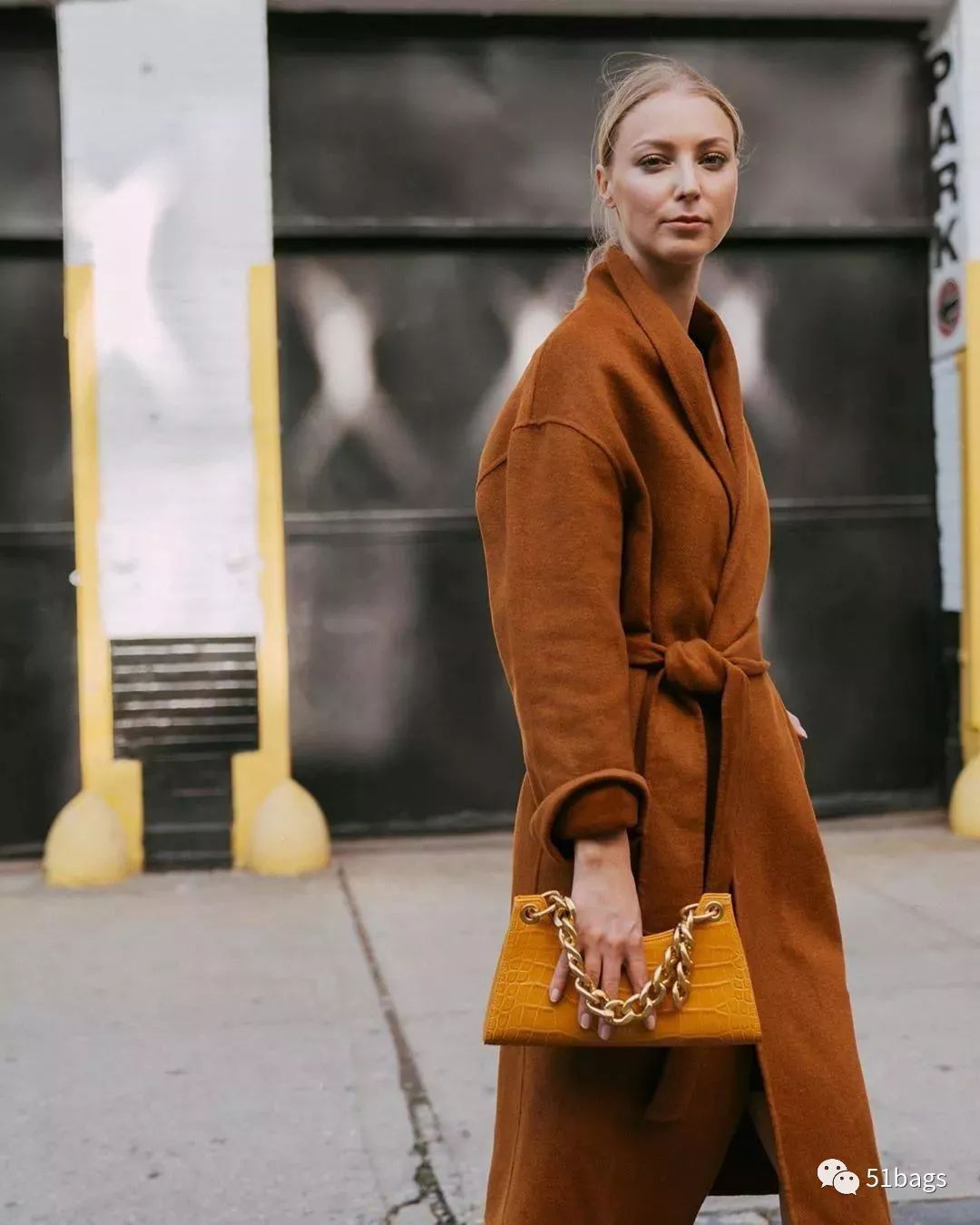 ���ֺð���| ��һ��С�ڰ���Ʒ��ո¶ͷ��:Apede Mod