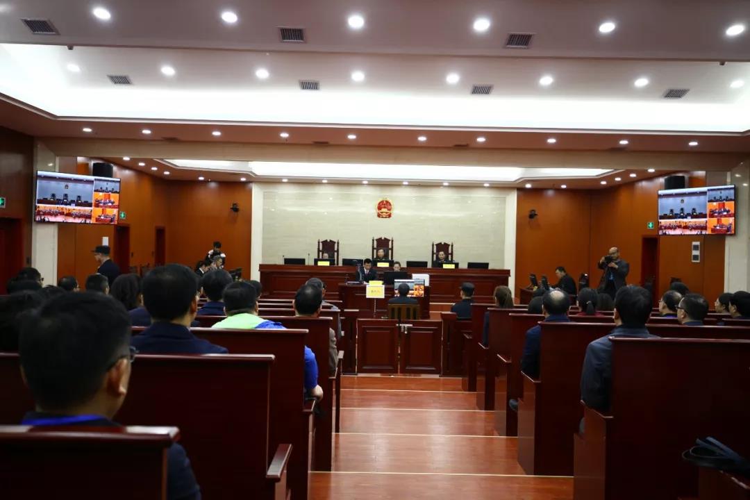 湖北宜昌市中医医院原院长受审，被控受贿超600万元