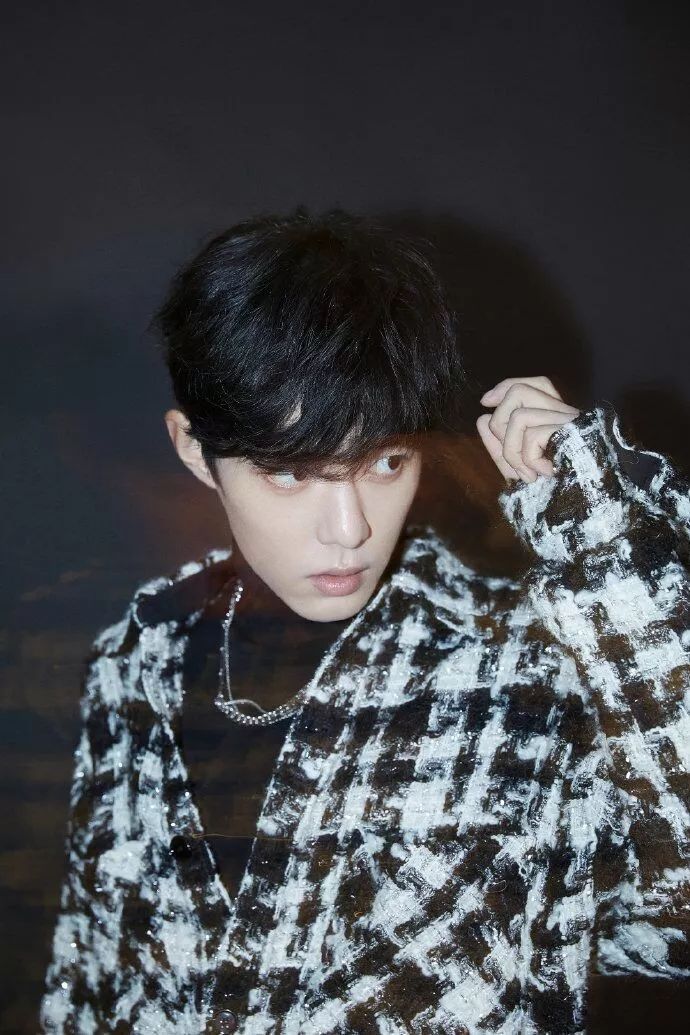 杨洋的刘海、胡歌的发际线、谢娜的眼线,他们