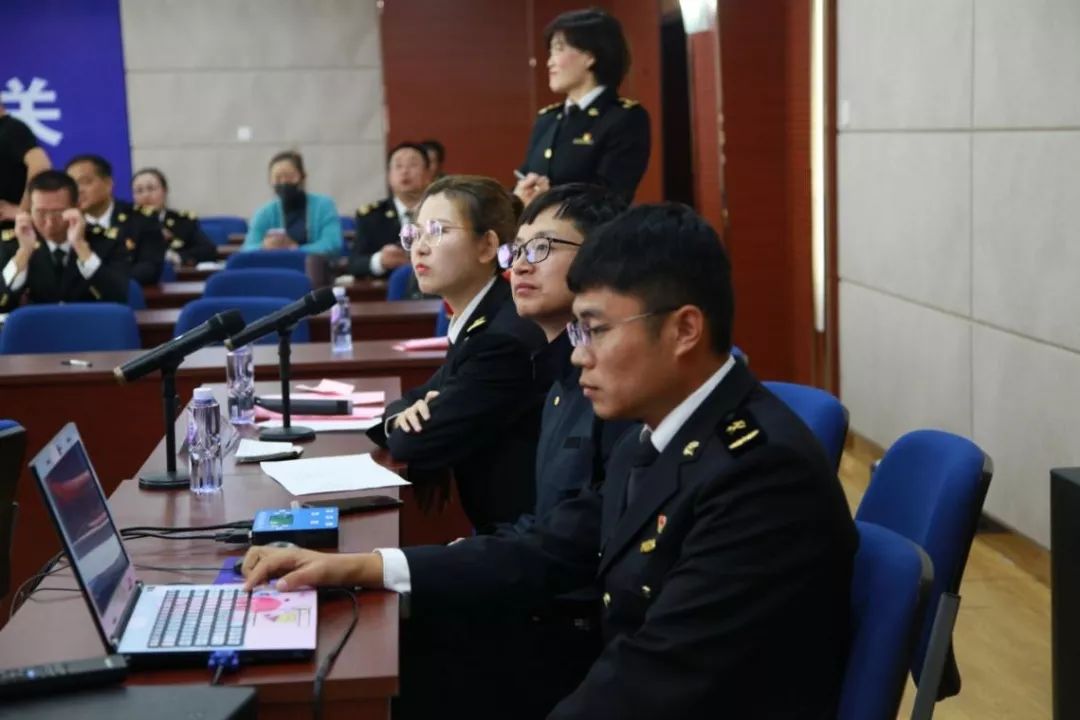 营口海关服务大局普法行暨庆祝建国70周年法治知识竞赛
