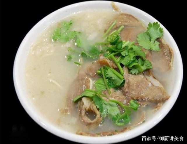 什么药材炖羊肉最佳效果 2571bc8d4fd1439189f7d306b0a6b724.jpeg