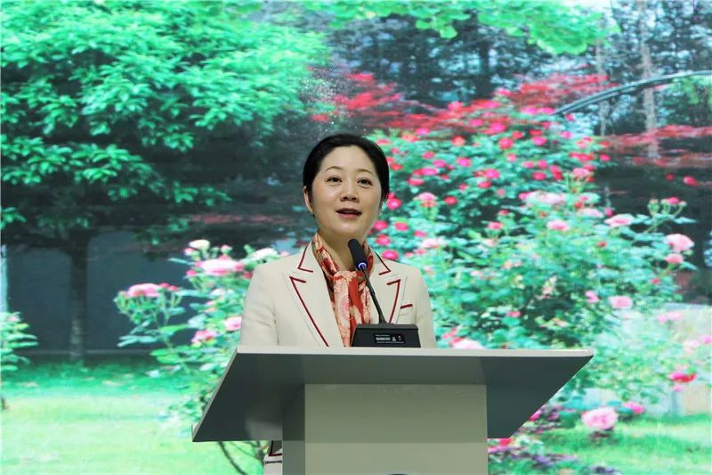 张家港市实验小学教育集团总校校长刘慧▲小学埋伏着人生最重要的线索