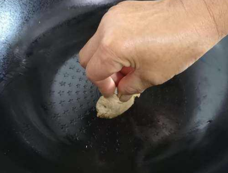 炖豆腐怎样不粘锅 4216a32de5704edea6546037e9d78e78.png