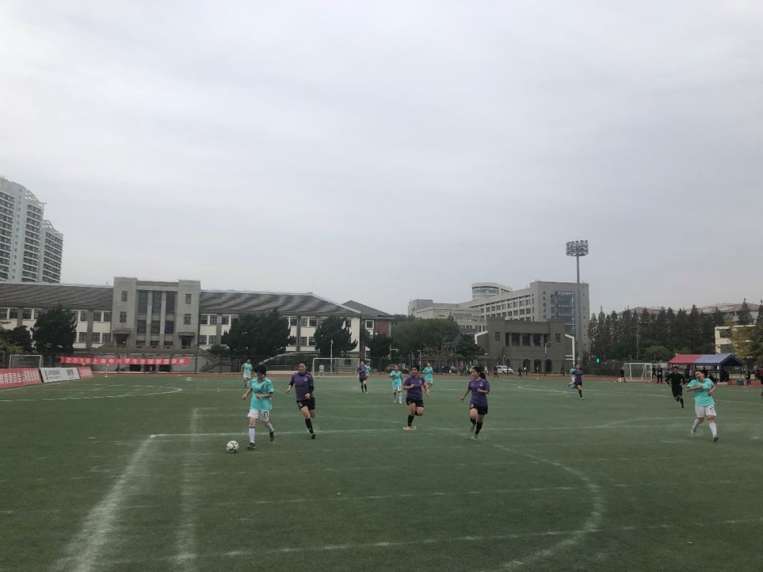 上海体育学院  :  上海纽约大学