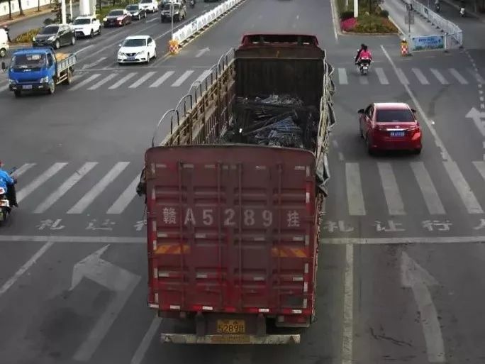【成都三环货车是否限行】珠海大道货车限行规定及时间