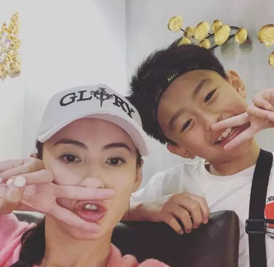 双人口罩搞笑_搞笑口罩图片(3)