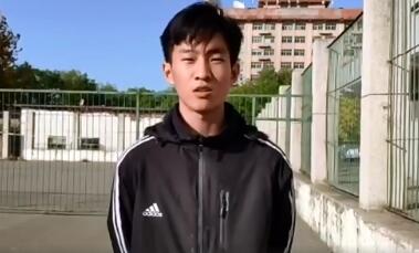 男孩跳绳1秒超7次!半分钟222次夺世界冠军