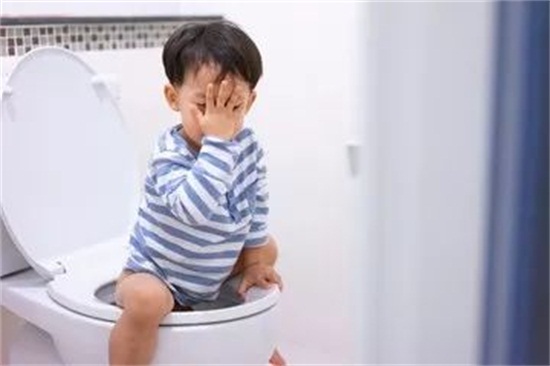家家月嫂■几天不拉就是便秘吗？了解这些便便误区，让宝宝轻松拉粑粑！