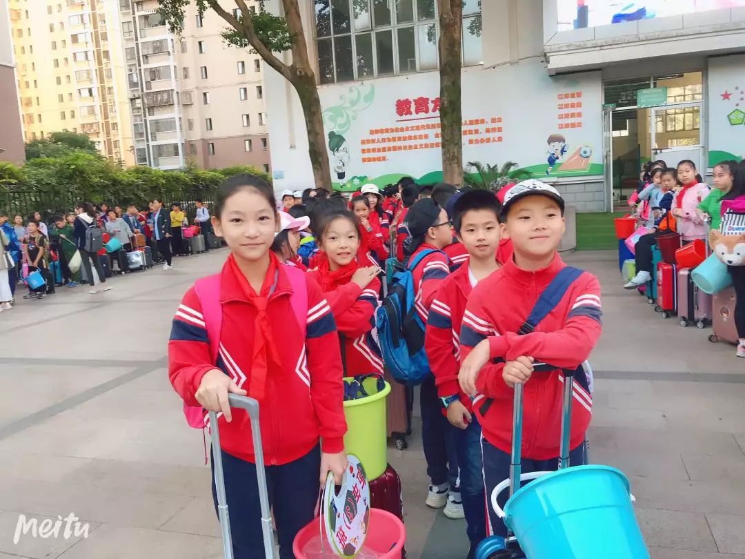 风雨同行雏鹰展翅福州市融侨小学高年段社会实践小记