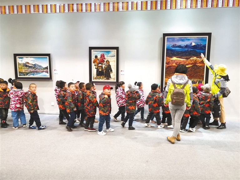 “雪域情——西藏中青年油画家提名展”在西藏科学博物馆闭幕