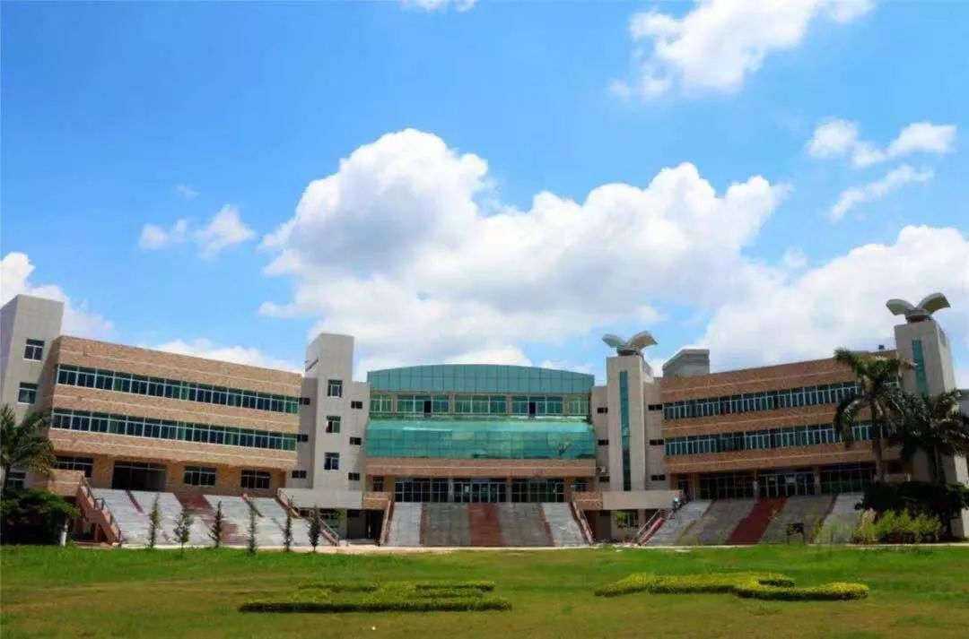 二中学校在广东哪 b06c926448ee480ab7430b91760bf001.jpeg