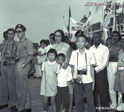 一向反对学习华语的李光耀，1979年为何会在新加坡大力推广华语？