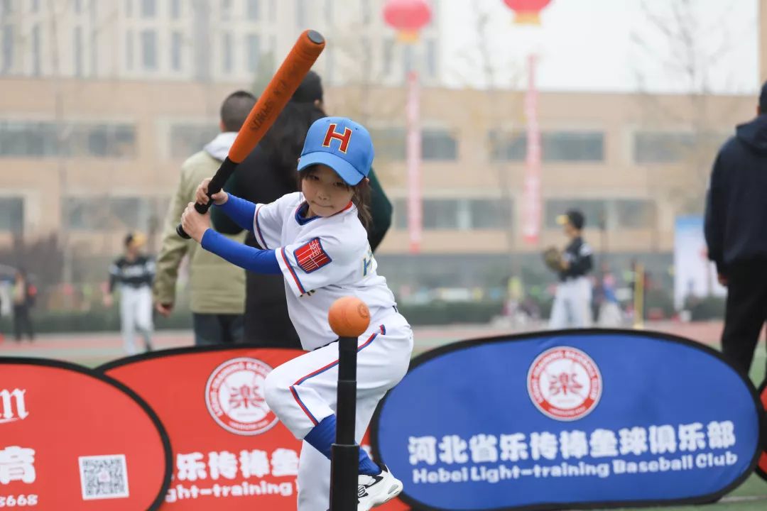 【赛事佳报】我校棒垒球队在2019年石家庄市首届软式棒垒球比赛中荣获