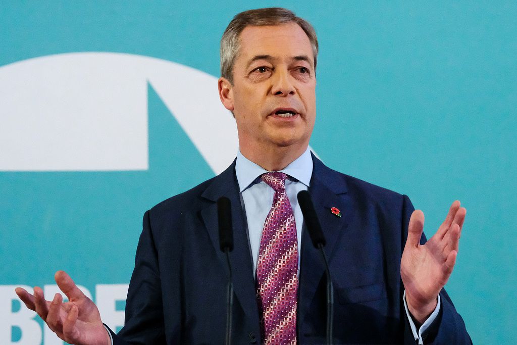 英国脱欧党领袖称不会挑战保守党席位，约翰逊