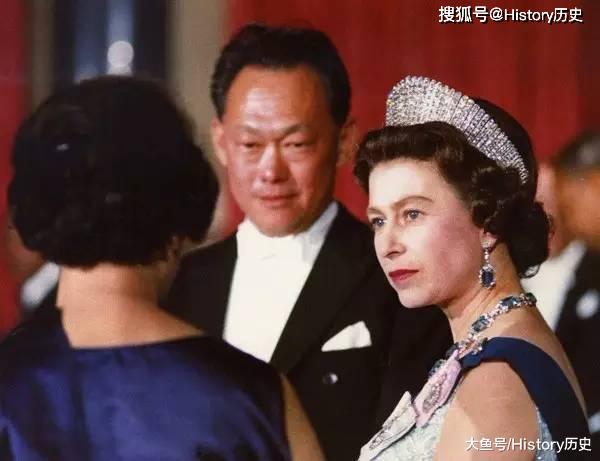 一向反对学习华语的李光耀，1979年为何会在新加坡大力推广华语？