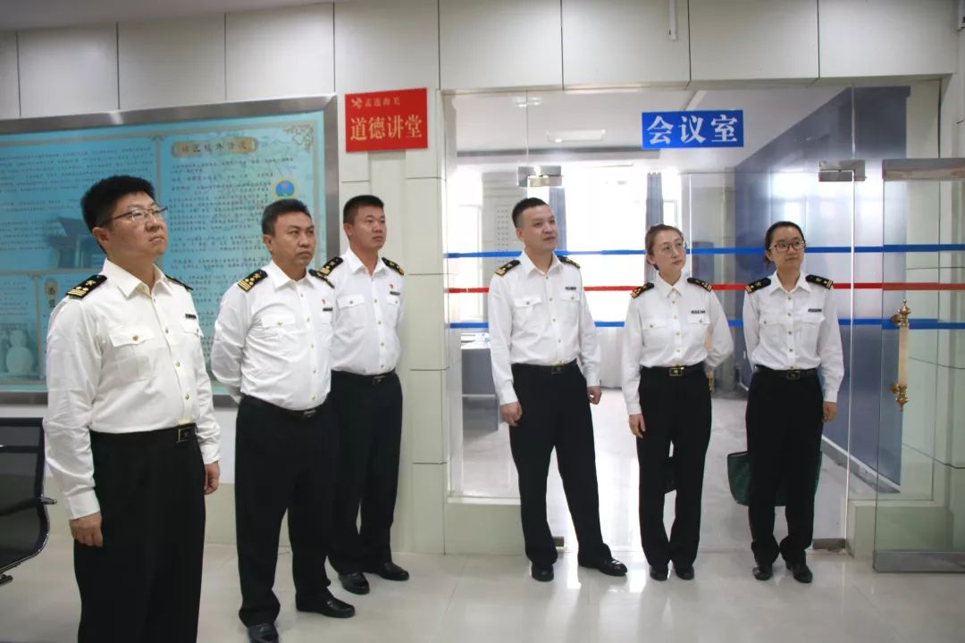 10月22日,学员们与孟连海关开展"悟初心 边关行"学习交流活动.