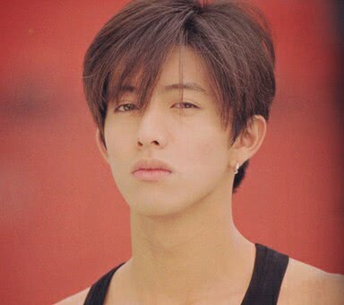 baby为黄晓明庆生却不点名，网友：今天也是木村