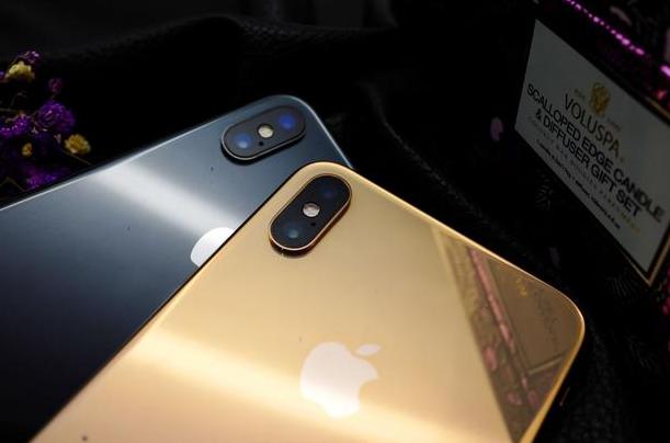 iPhone11放弃抵抗！iPhone xs max跳水3000，看看哪款值