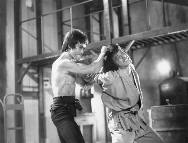 1993�꣬�����ͳ������ⲿϲ�������ì�ܡ��������ѳ�Ϊ����