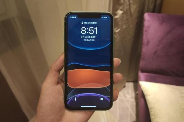 iPhone终于扛不住了！iPhone11全系大幅降价，这才是