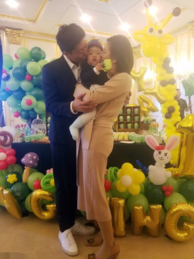 凌潇肃首谈两段婚姻，因与姚晨离婚受尽情伤曾