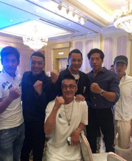 恭喜！59岁断水流大师兄喜得龙凤胎 生日派对犹