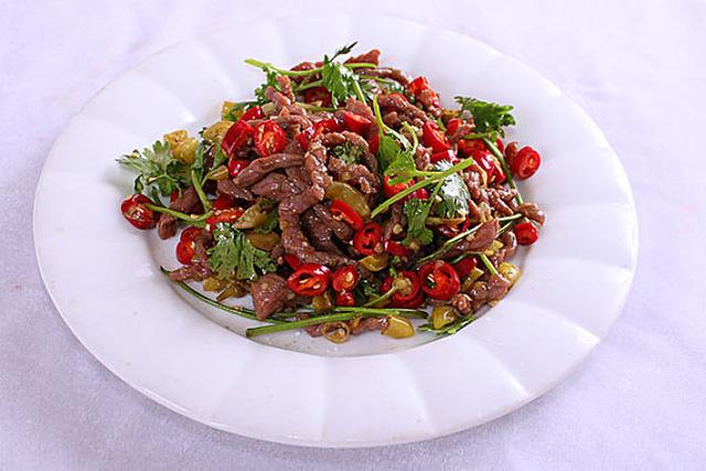 这些中国名菜的英语翻译真够 神 的 知行君 任重而道远 Beef