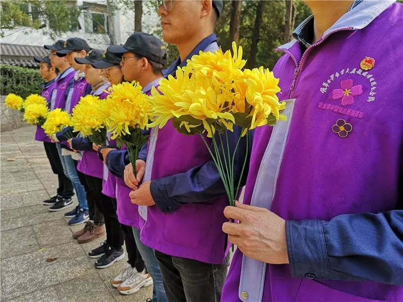 今天，他们在此播种“和平之花”