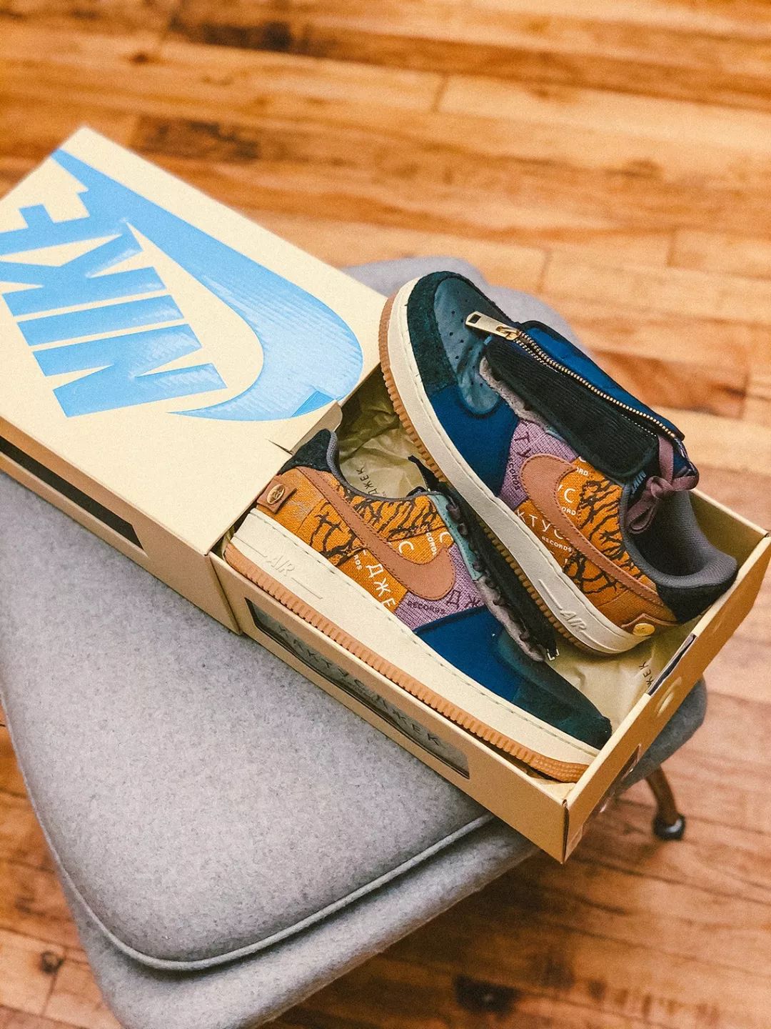 Air Force 1 Low Travis Scott Cactus Jack – Gamarra® Sitio Oficial