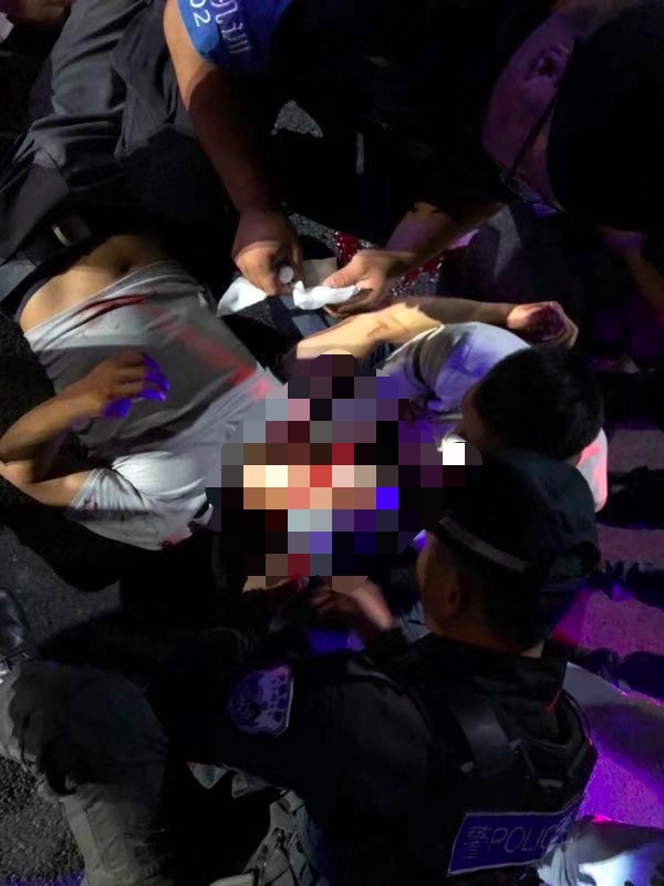 深圳男子醉酒骑电动车出车祸，怕受罚翻墙逃走，被眼尖群众发现