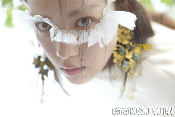 倪妮时隐时现，惊艳出境