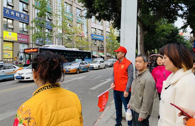 绵阳市总人口是多少_绵阳市中心医院图片(3)